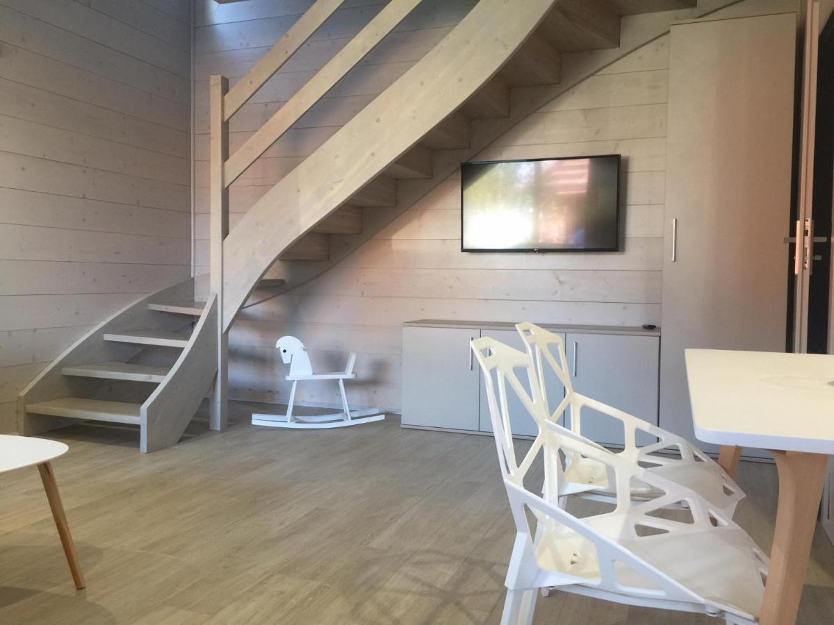 Domki Amber House Dzwirzyno Bagian luar foto