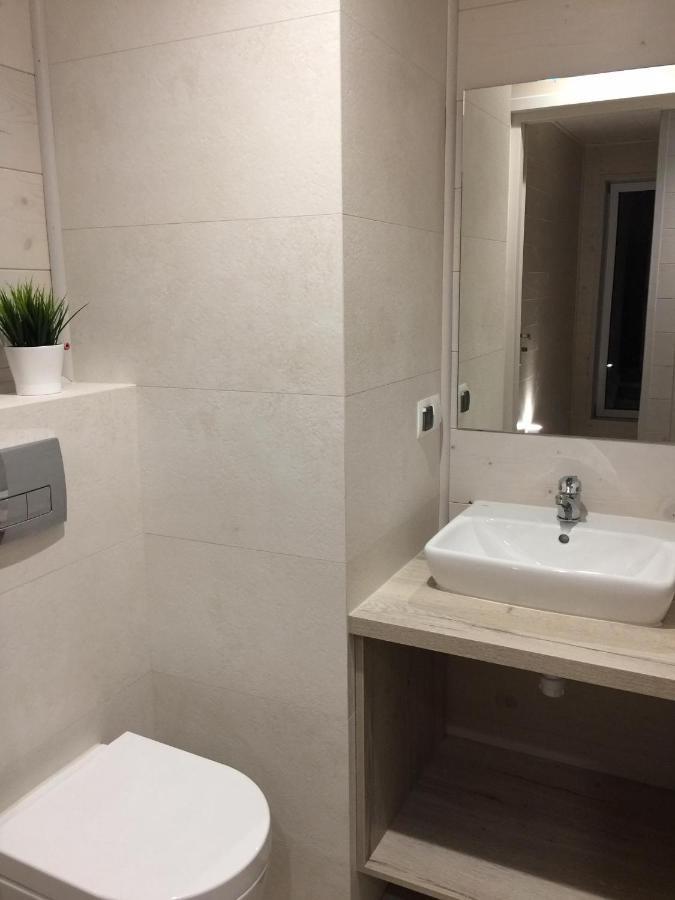 Domki Amber House Dzwirzyno Bagian luar foto